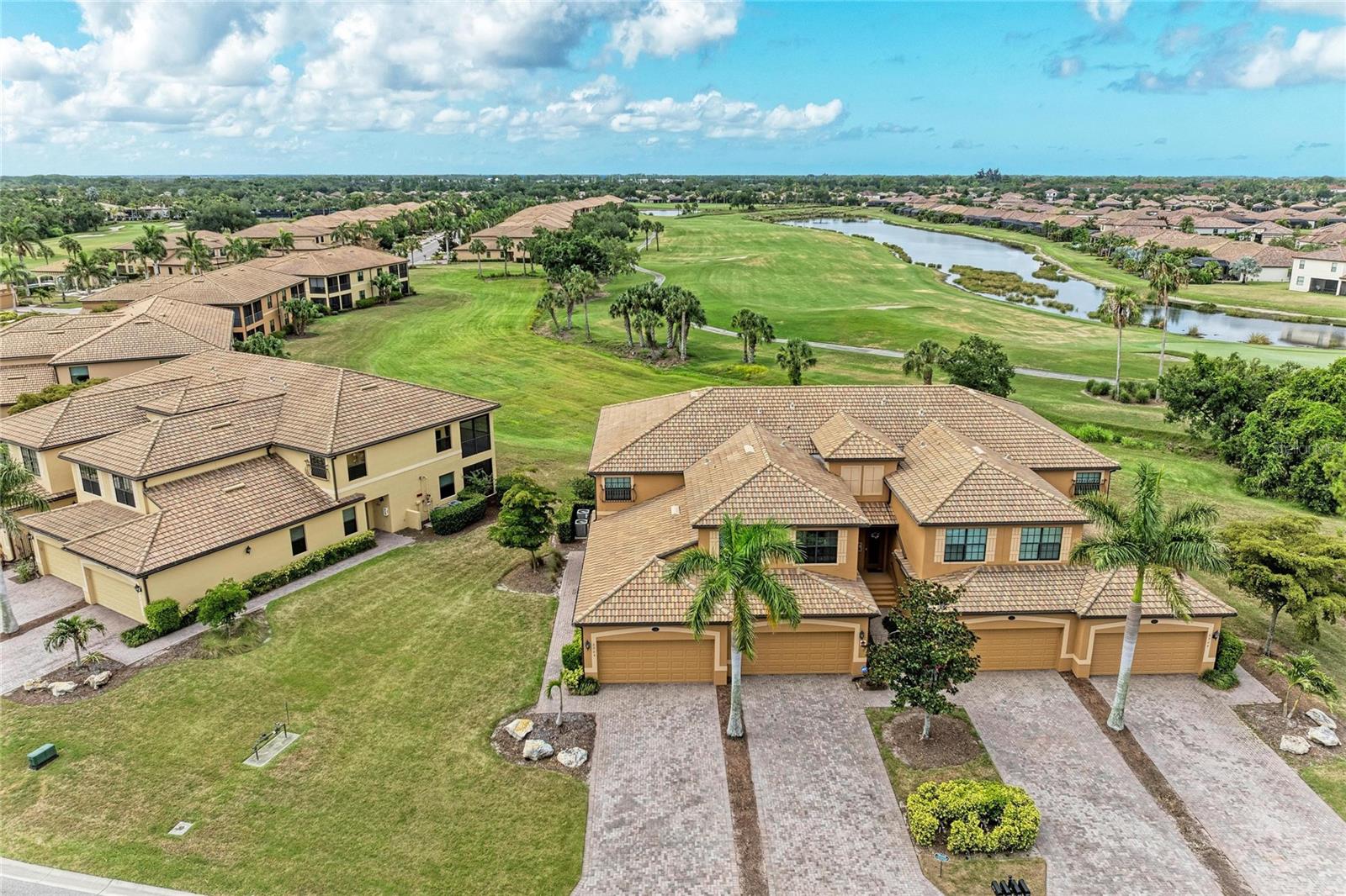 RIVER STRAND - Residential