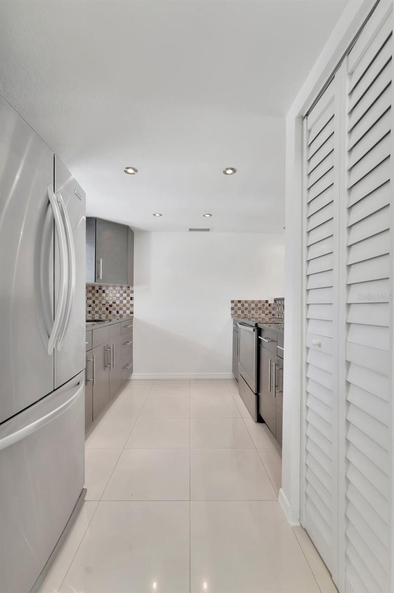 PINE RUSH VILLAS CON - Residential