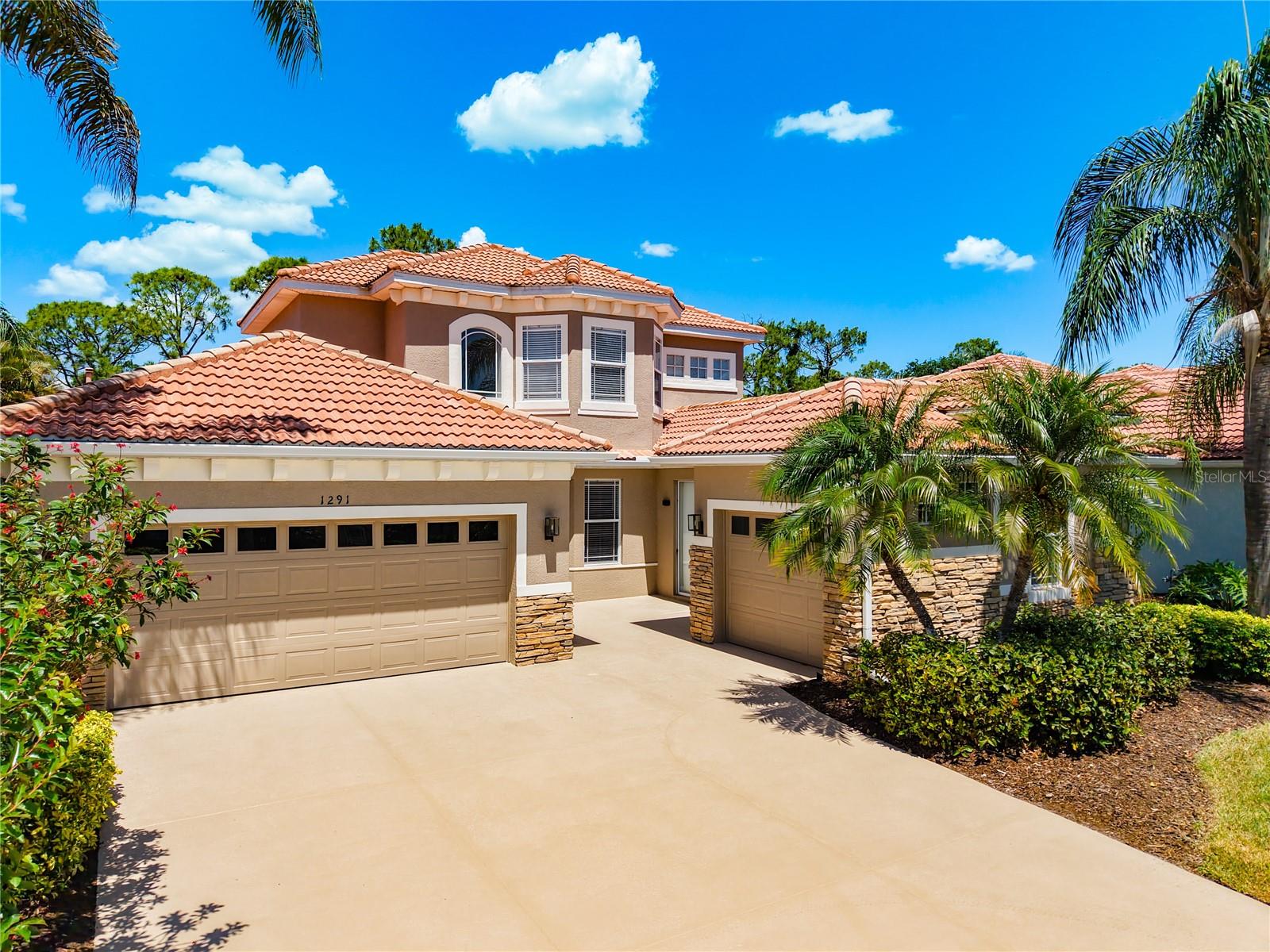 HERON CREEK - Residential