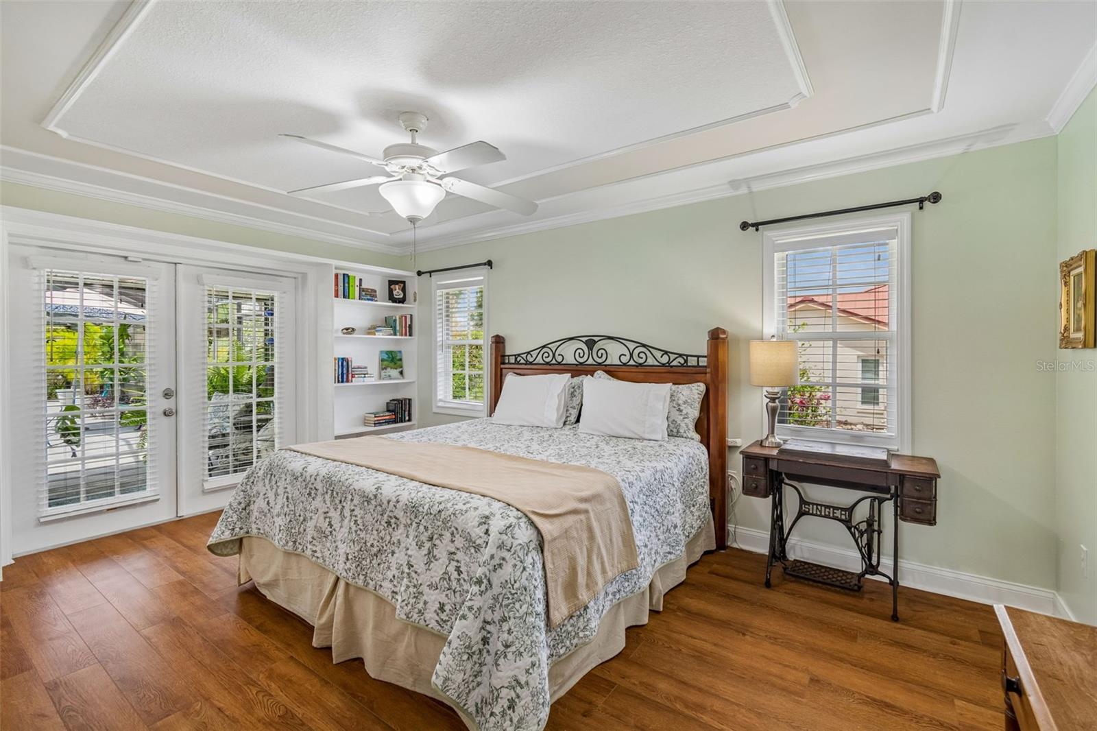 SUMMIT VIEW - Residential