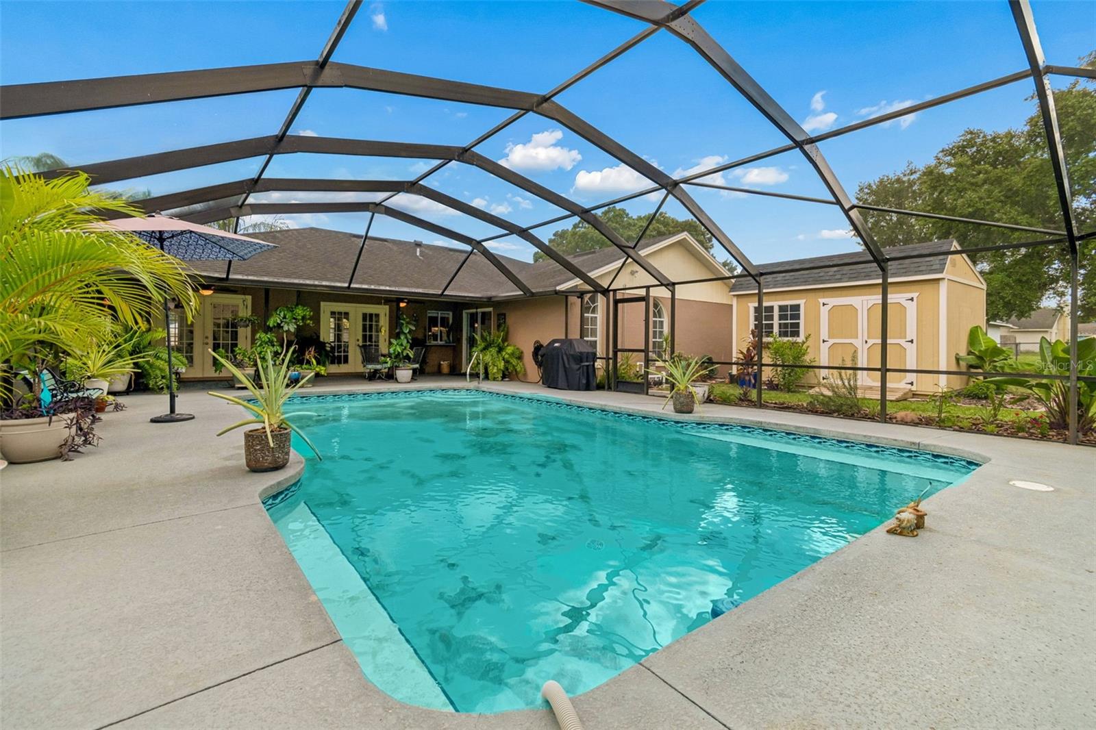 SUMMIT VIEW - Residential