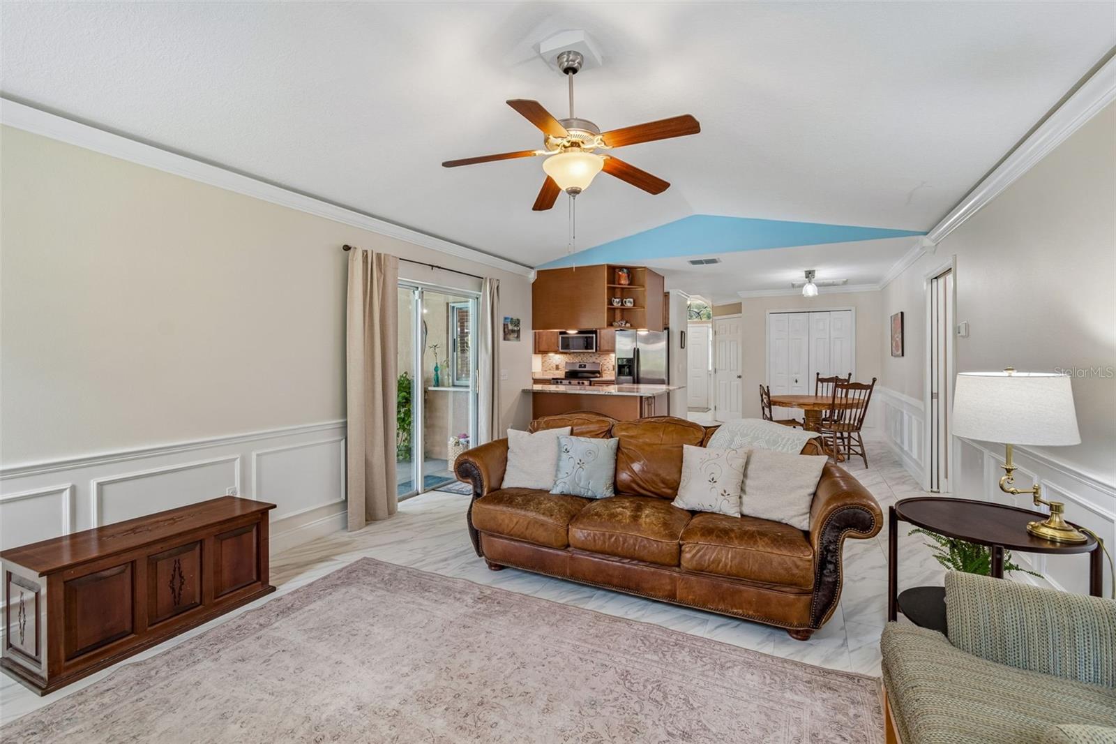 SUMMIT VIEW - Residential