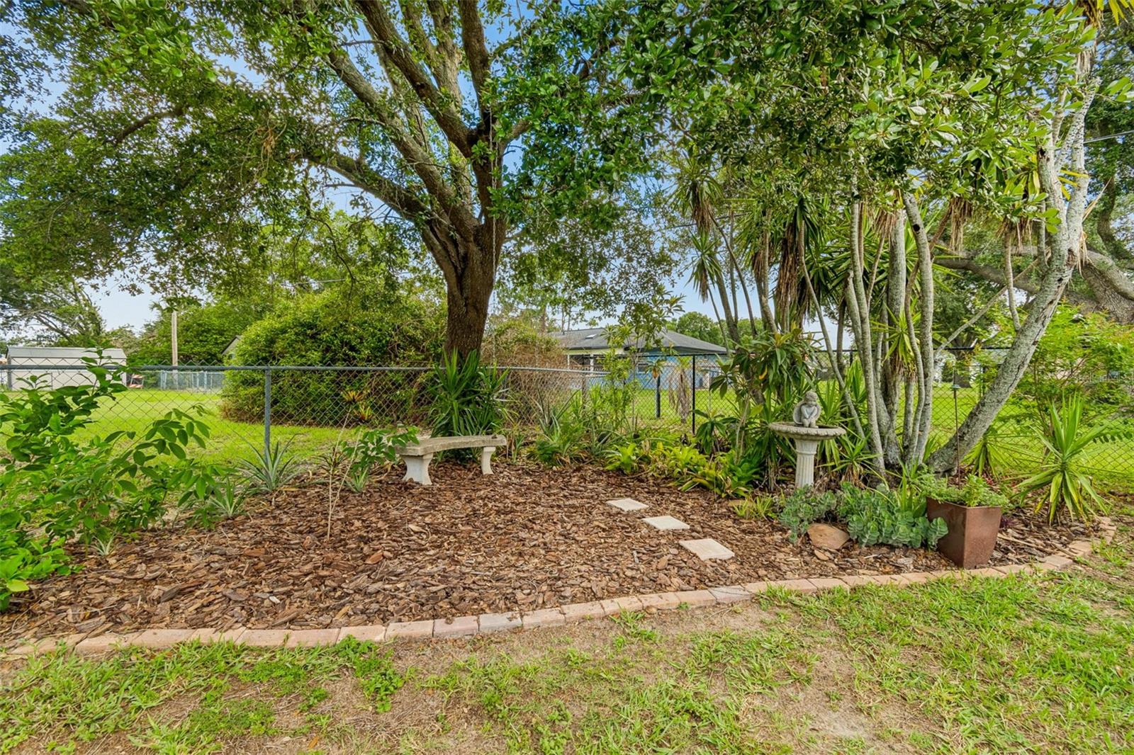 SUMMIT VIEW - Residential