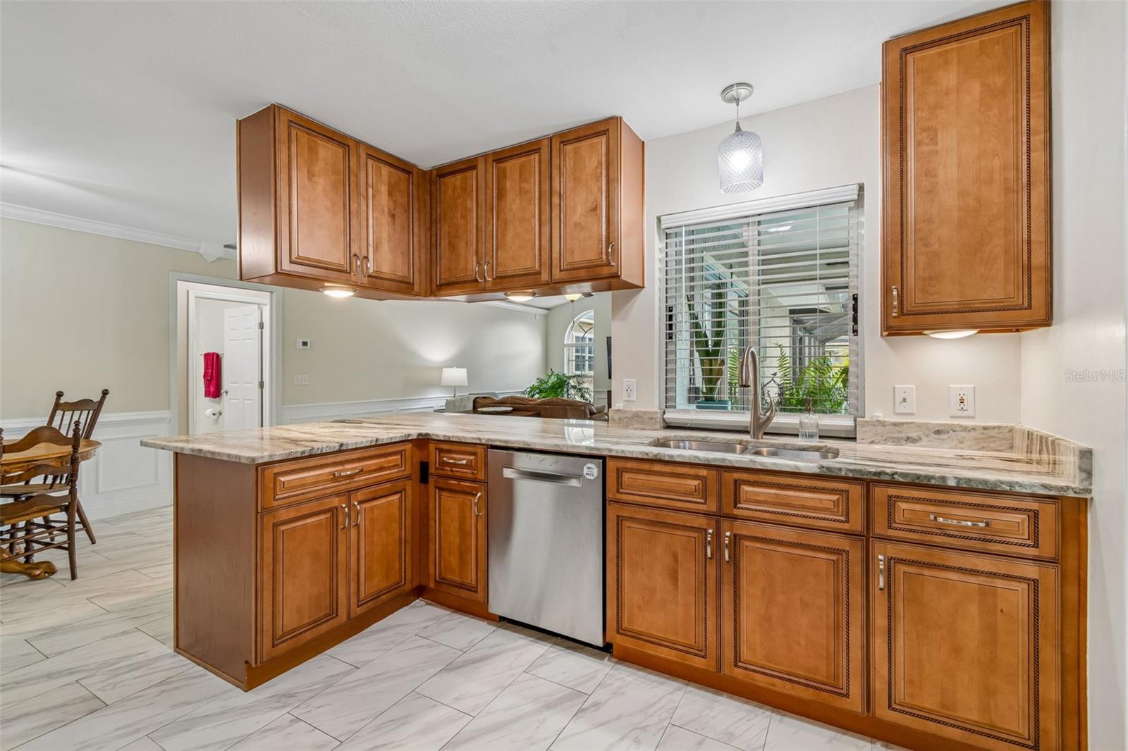 SUMMIT VIEW - Residential