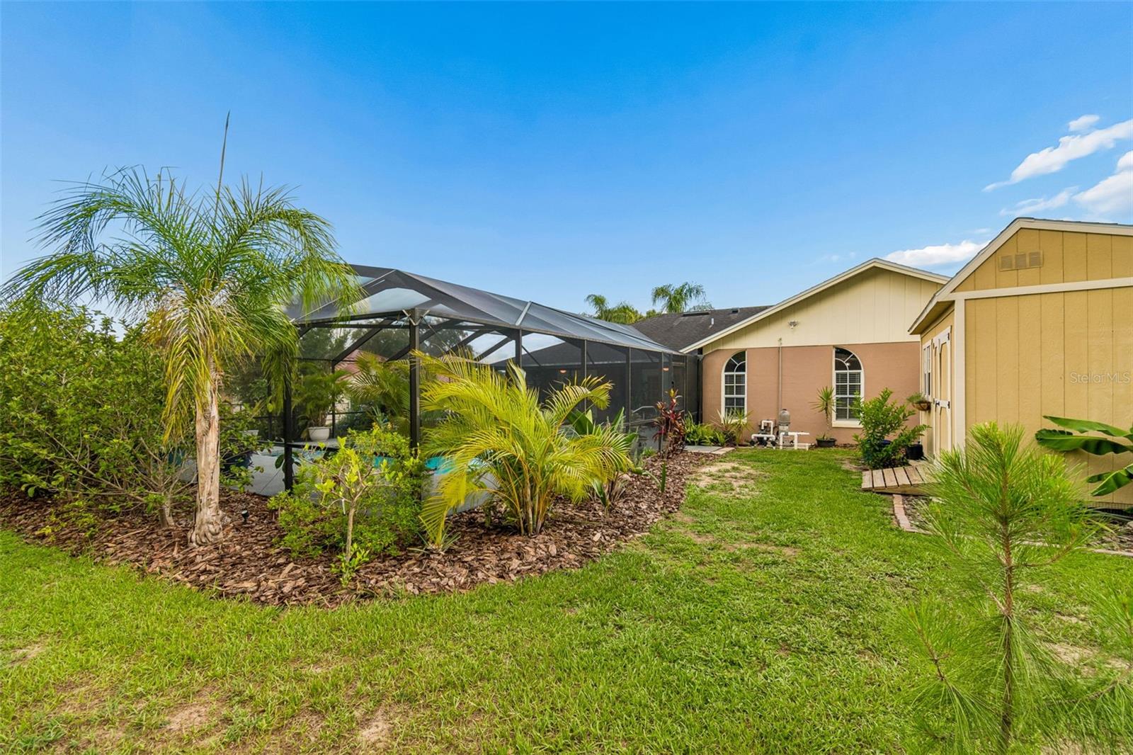 SUMMIT VIEW - Residential