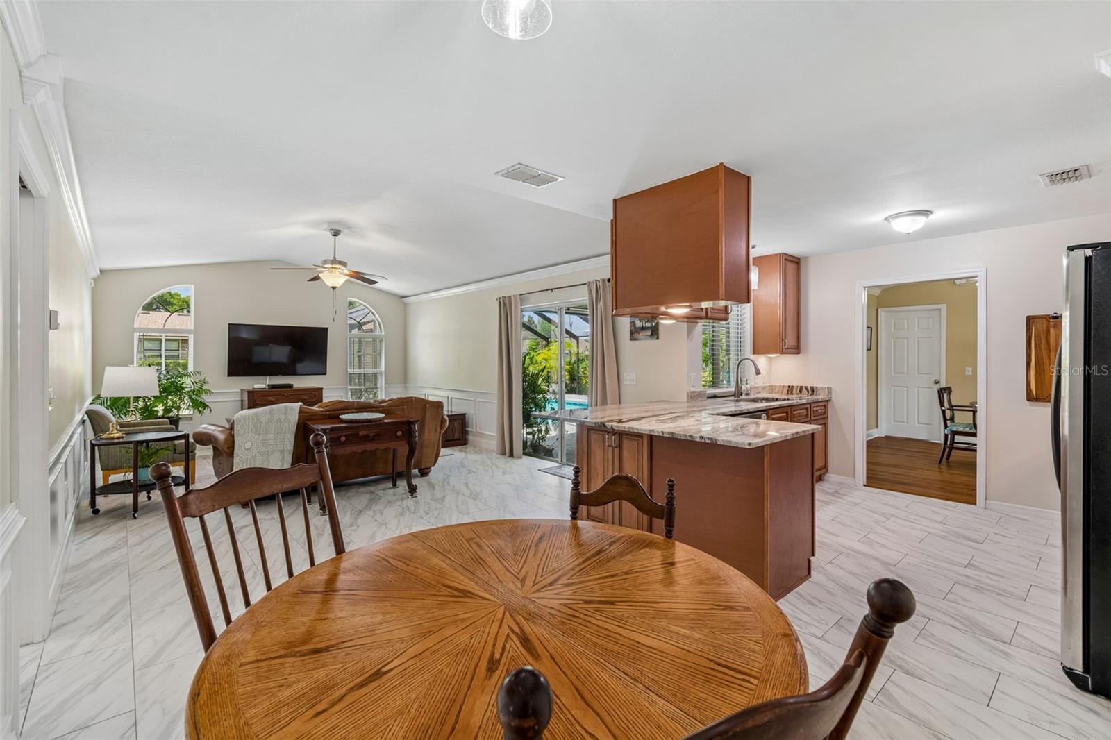 SUMMIT VIEW - Residential