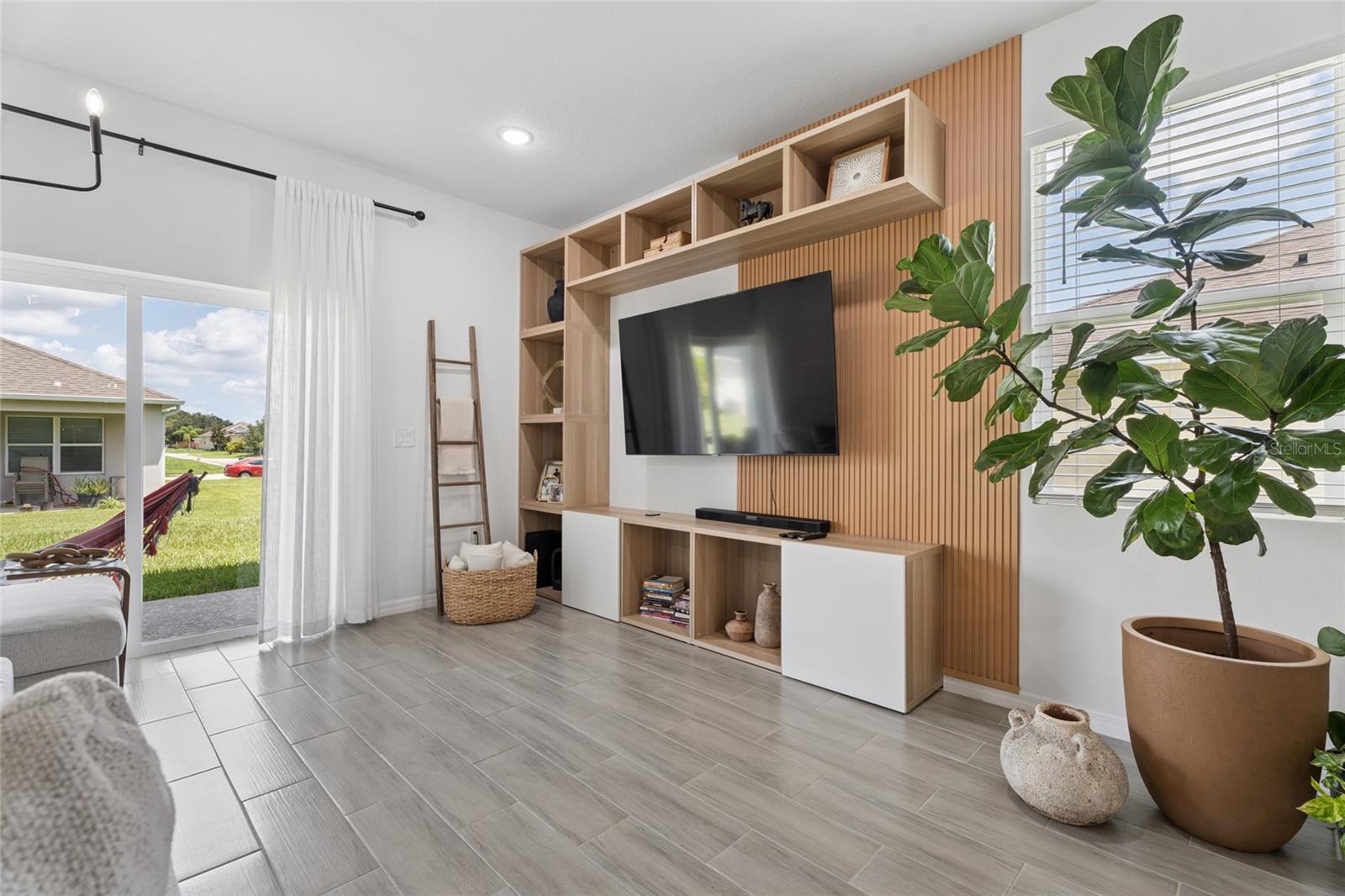 TRAFALGAR VLG PH 3 - Residential