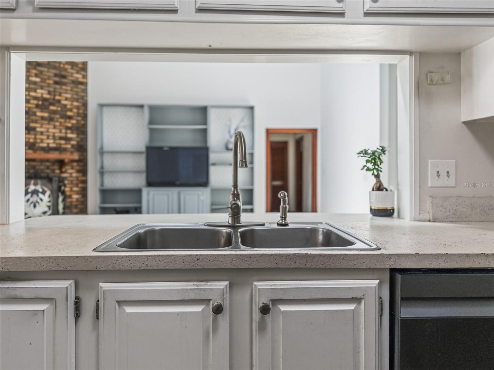BAY VISTA ESTATES - Residential