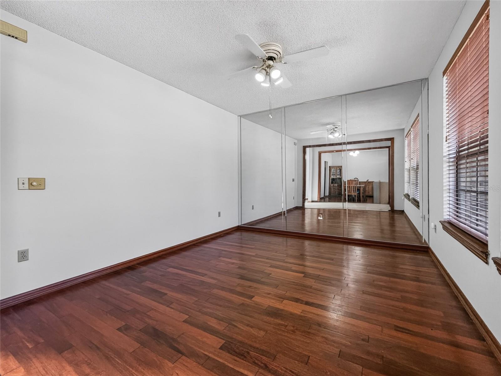 BAY VISTA ESTATES - Residential