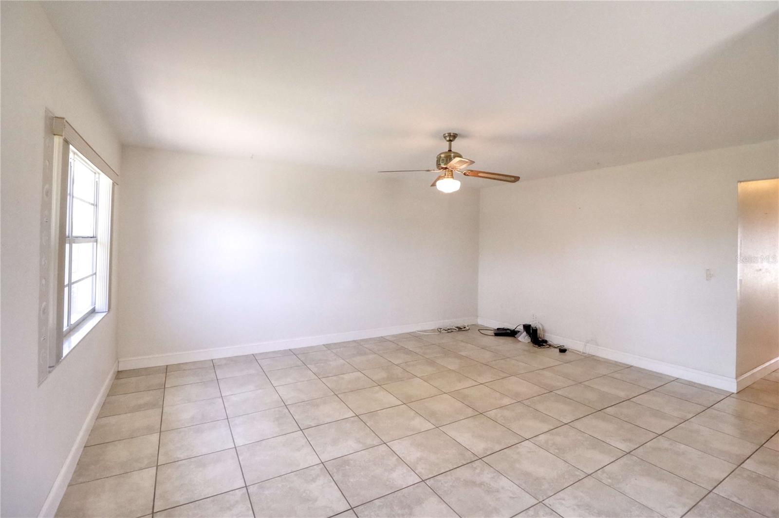 CAMBRIDGE C CONDO - Residential