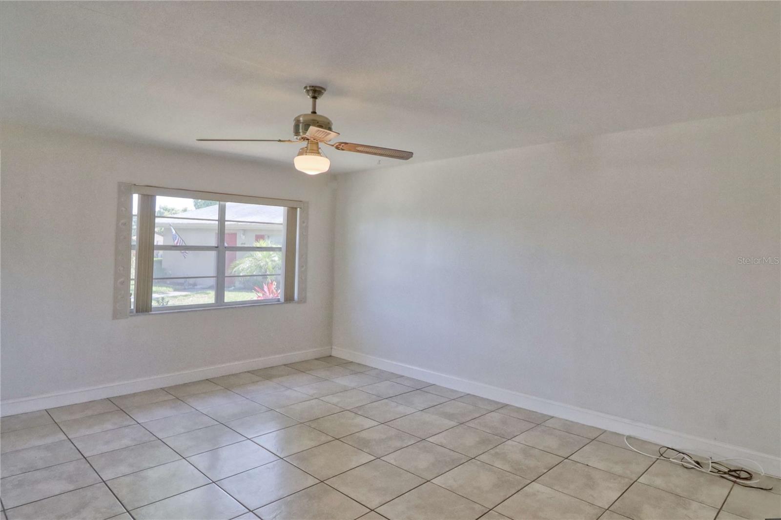 CAMBRIDGE C CONDO - Residential
