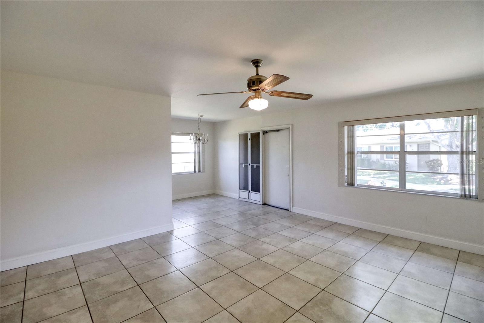 CAMBRIDGE C CONDO - Residential