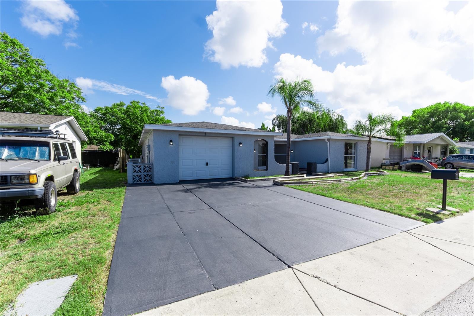 REGENCY PARK - Residential