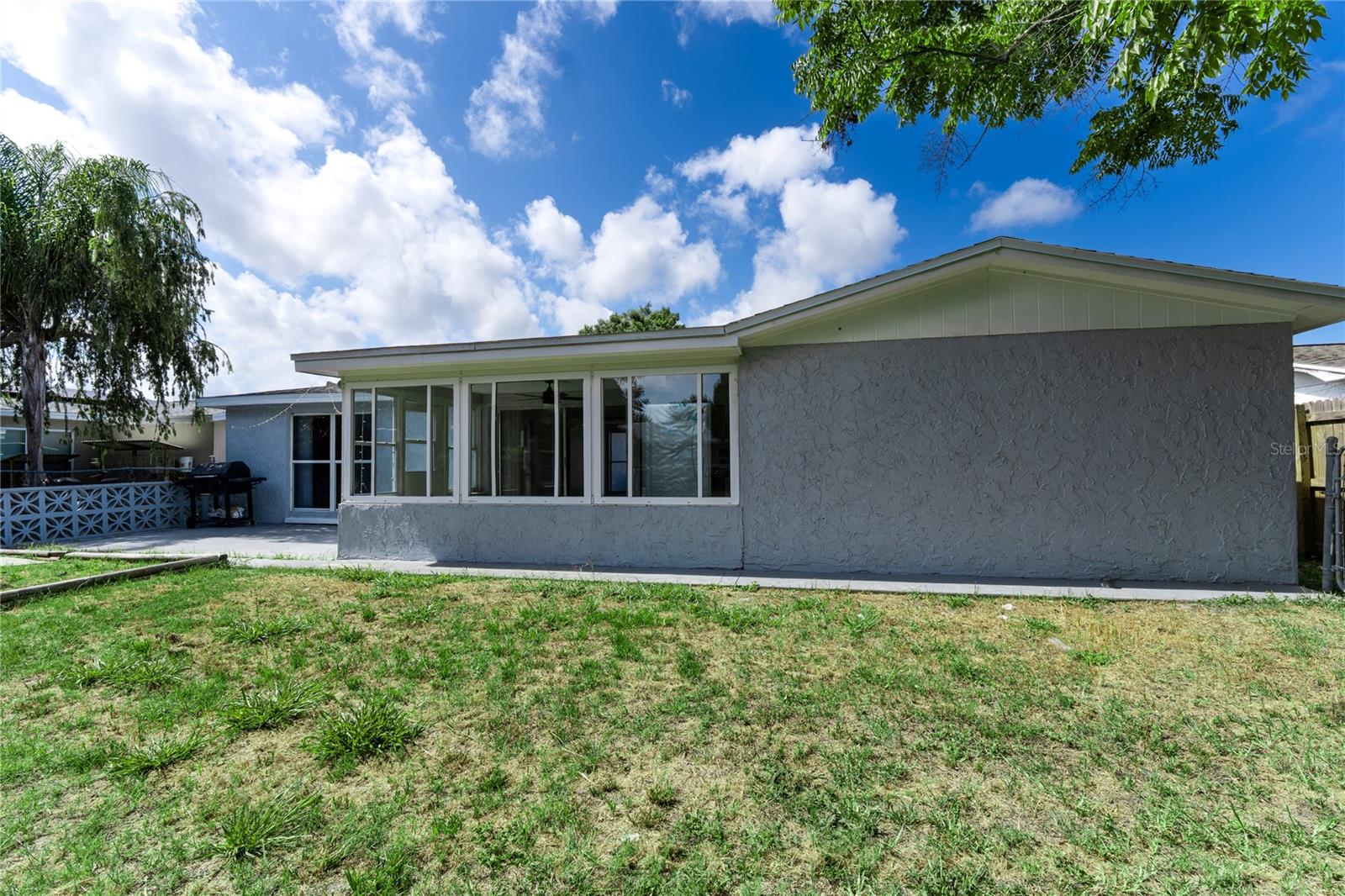 REGENCY PARK - Residential