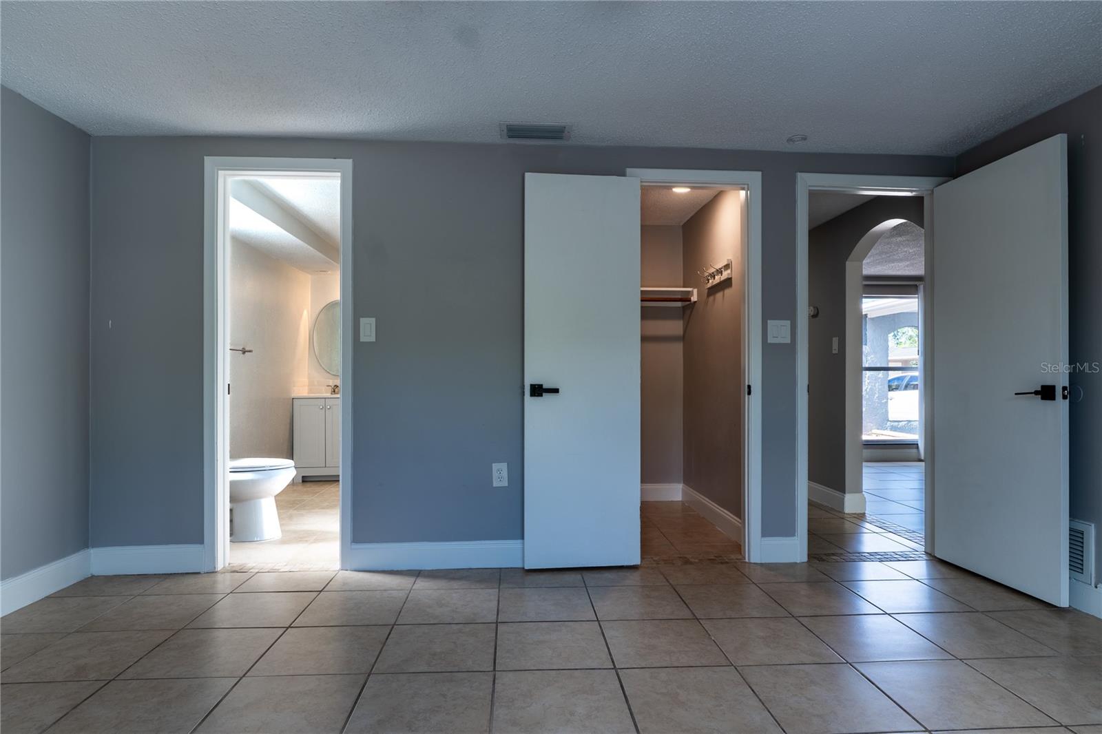 REGENCY PARK - Residential