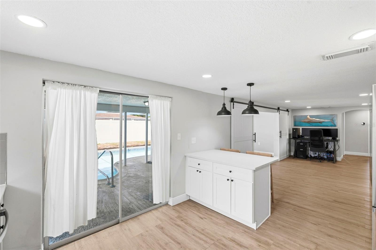 REGENCY PARK - Residential
