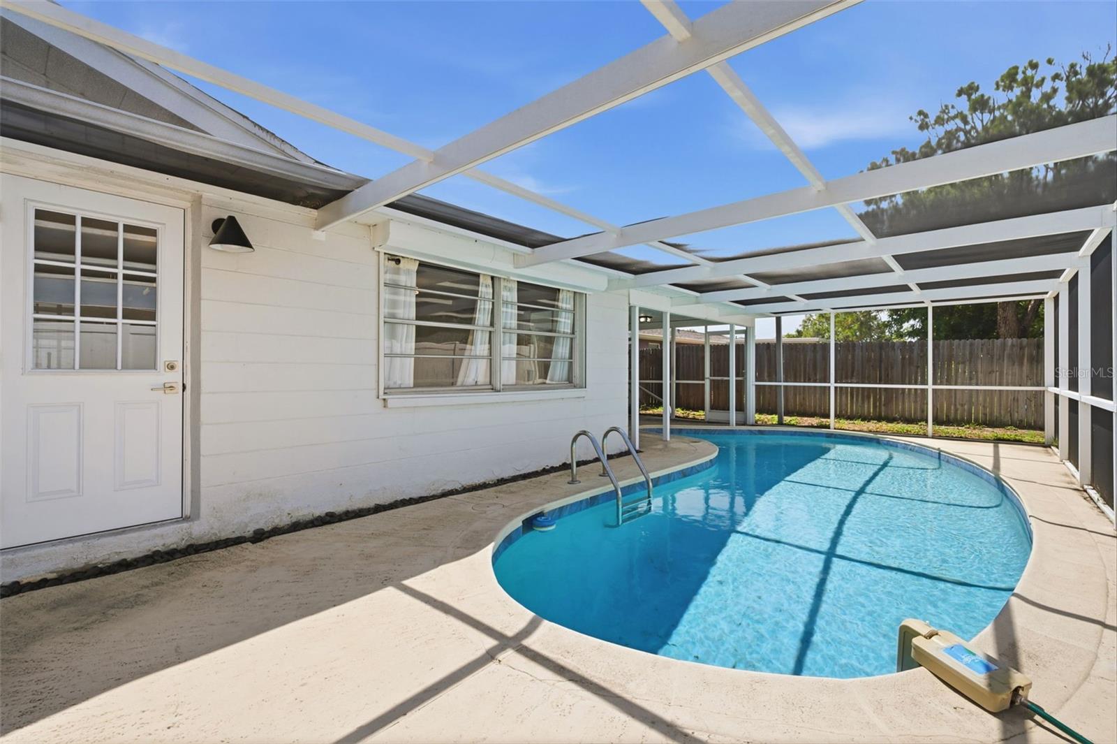 REGENCY PARK - Residential