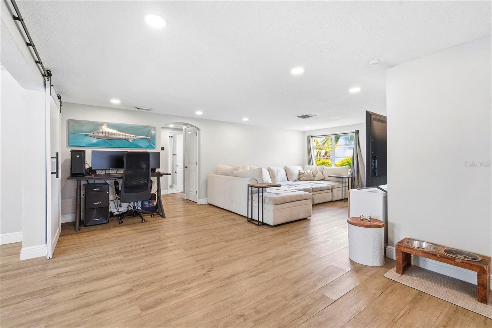 REGENCY PARK - Residential