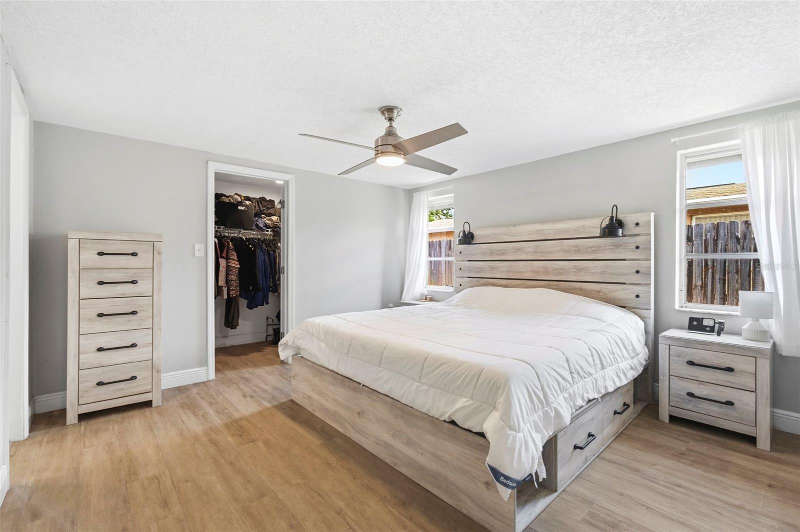 REGENCY PARK - Residential