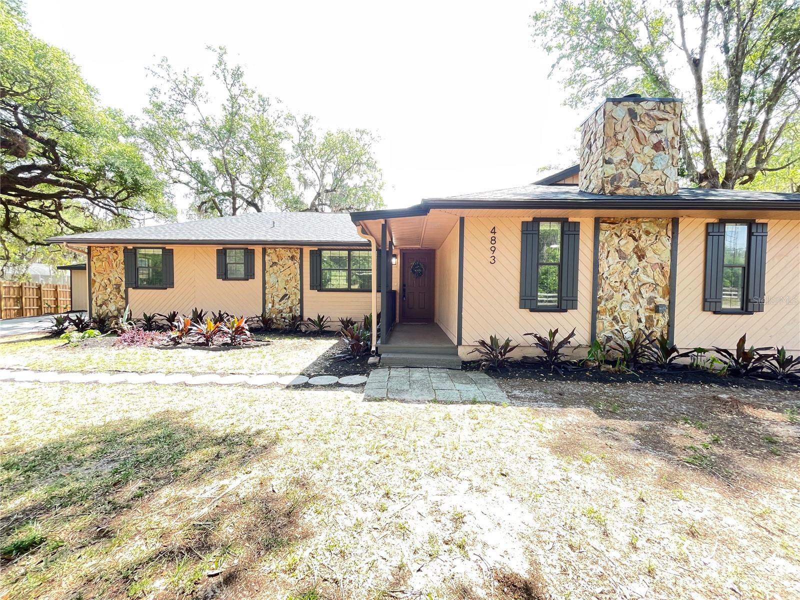 HAMPTON WOODS UNREC - Residential