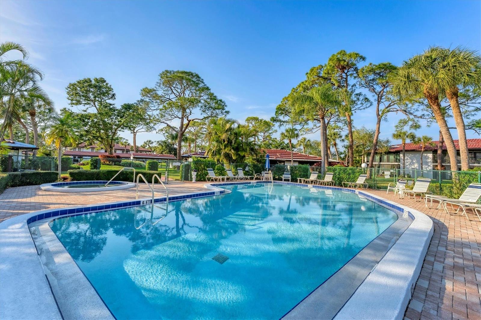 VALENCIA GARDEN - Residential