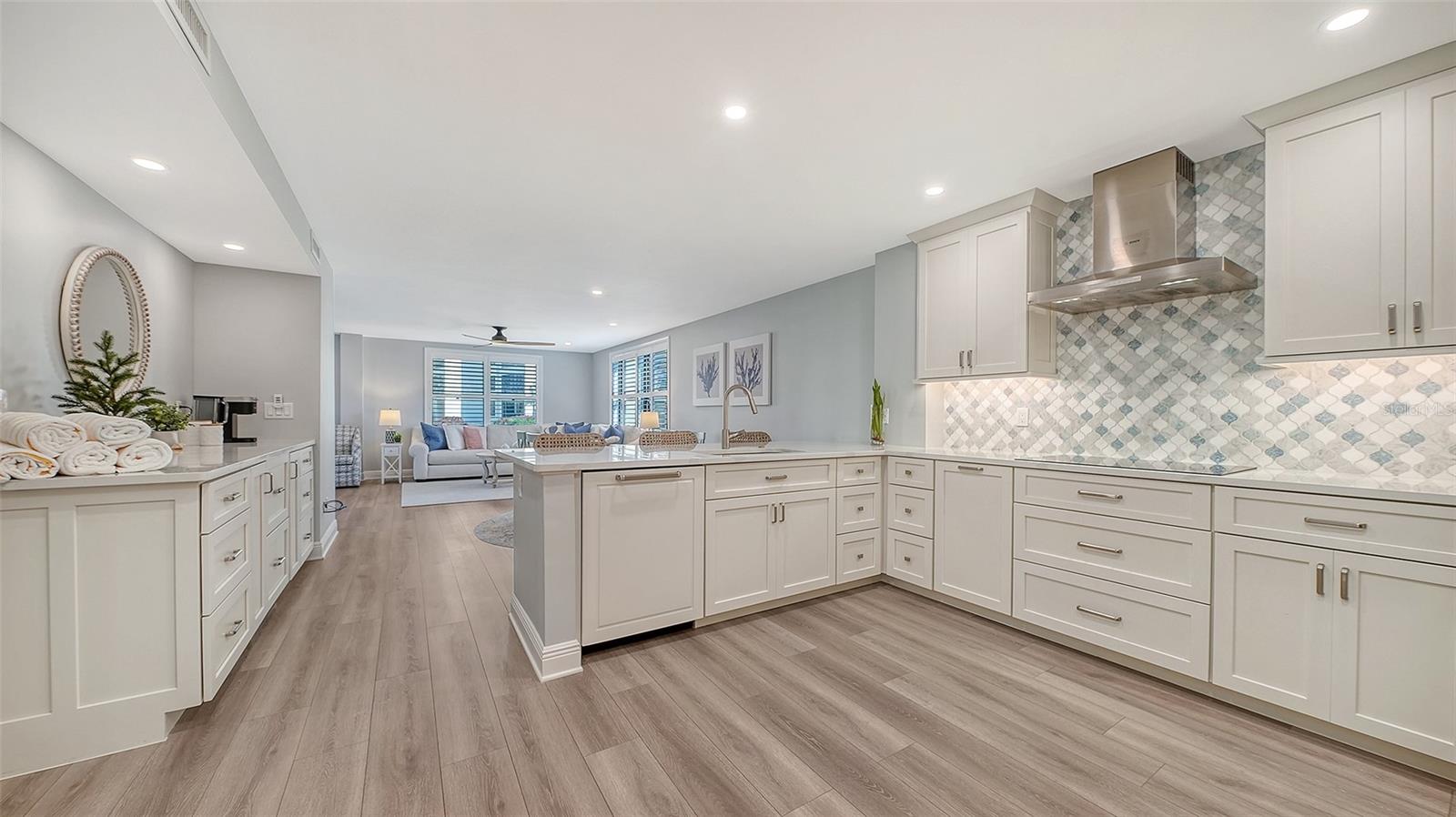 GULF & BAY CLUB - Residential