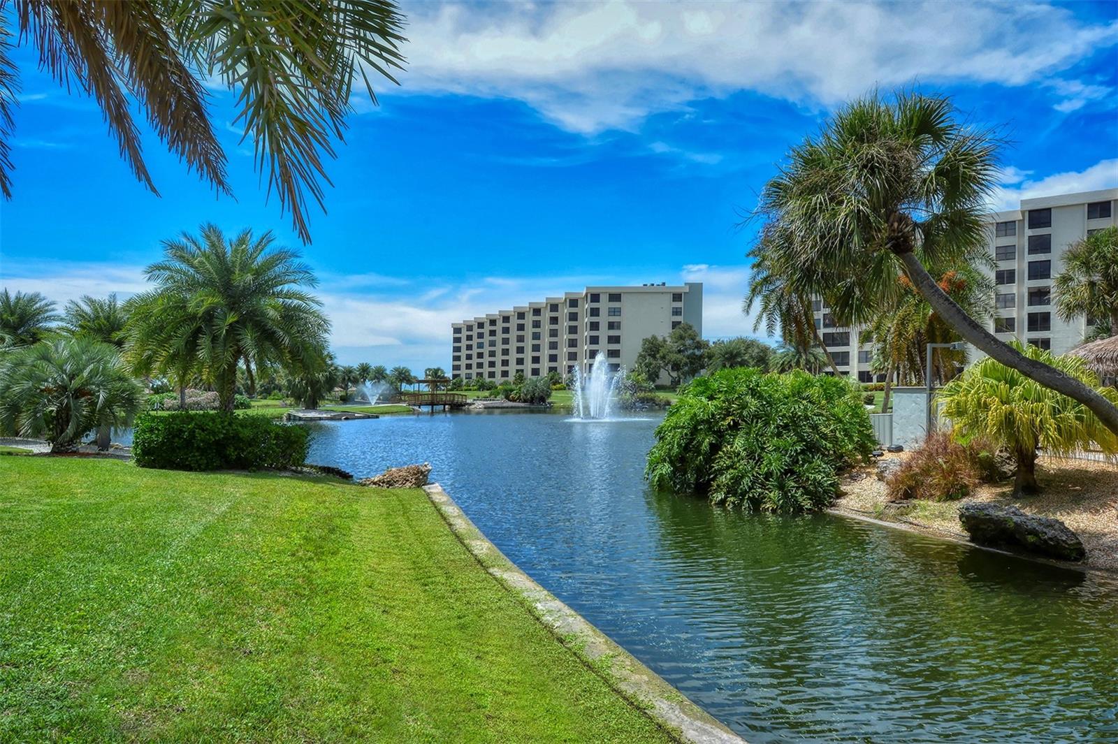 GULF & BAY CLUB - Residential
