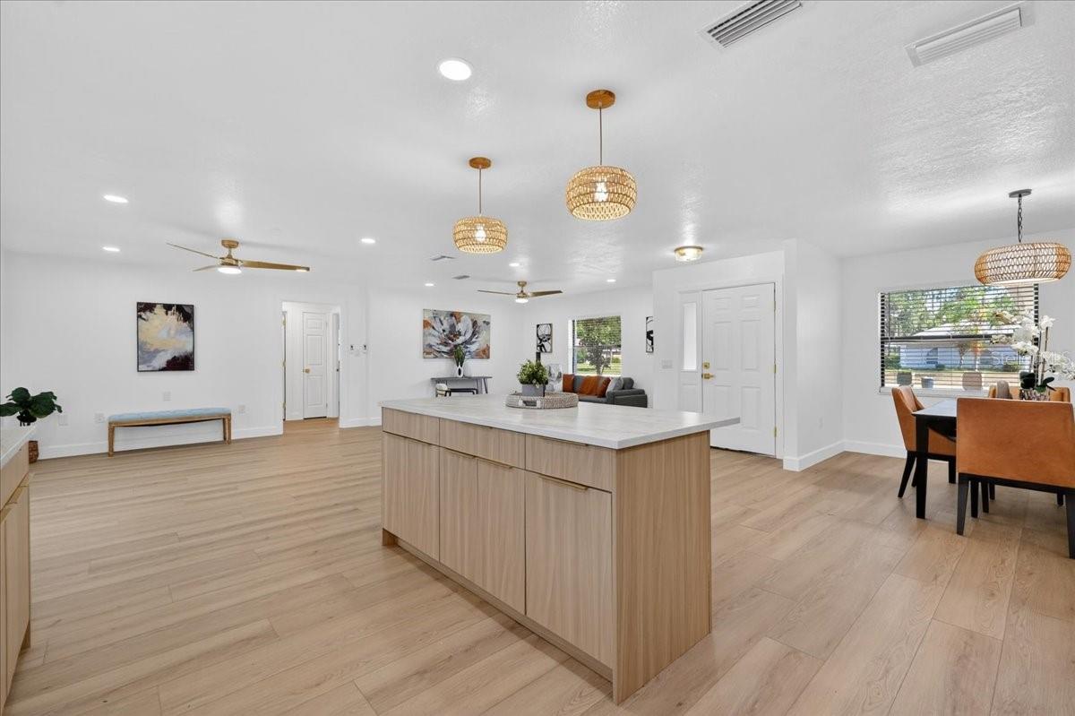 MOCKINGBIRD MANORS - Residential