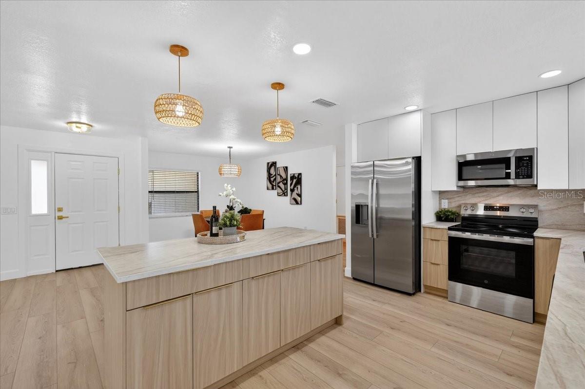 MOCKINGBIRD MANORS - Residential