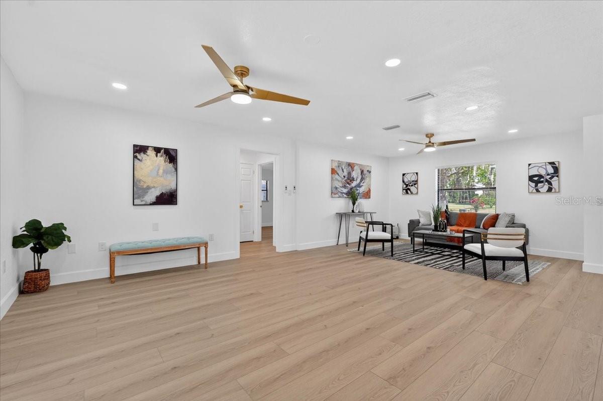 MOCKINGBIRD MANORS - Residential