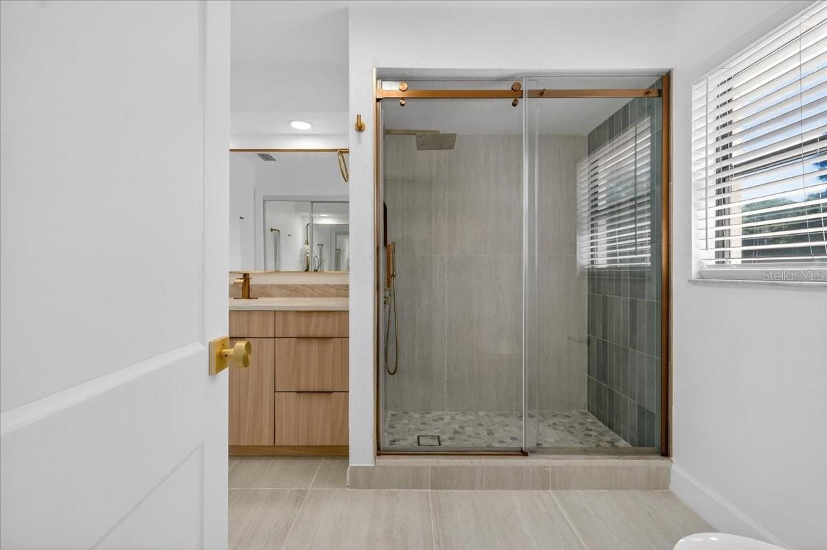 MOCKINGBIRD MANORS - Residential