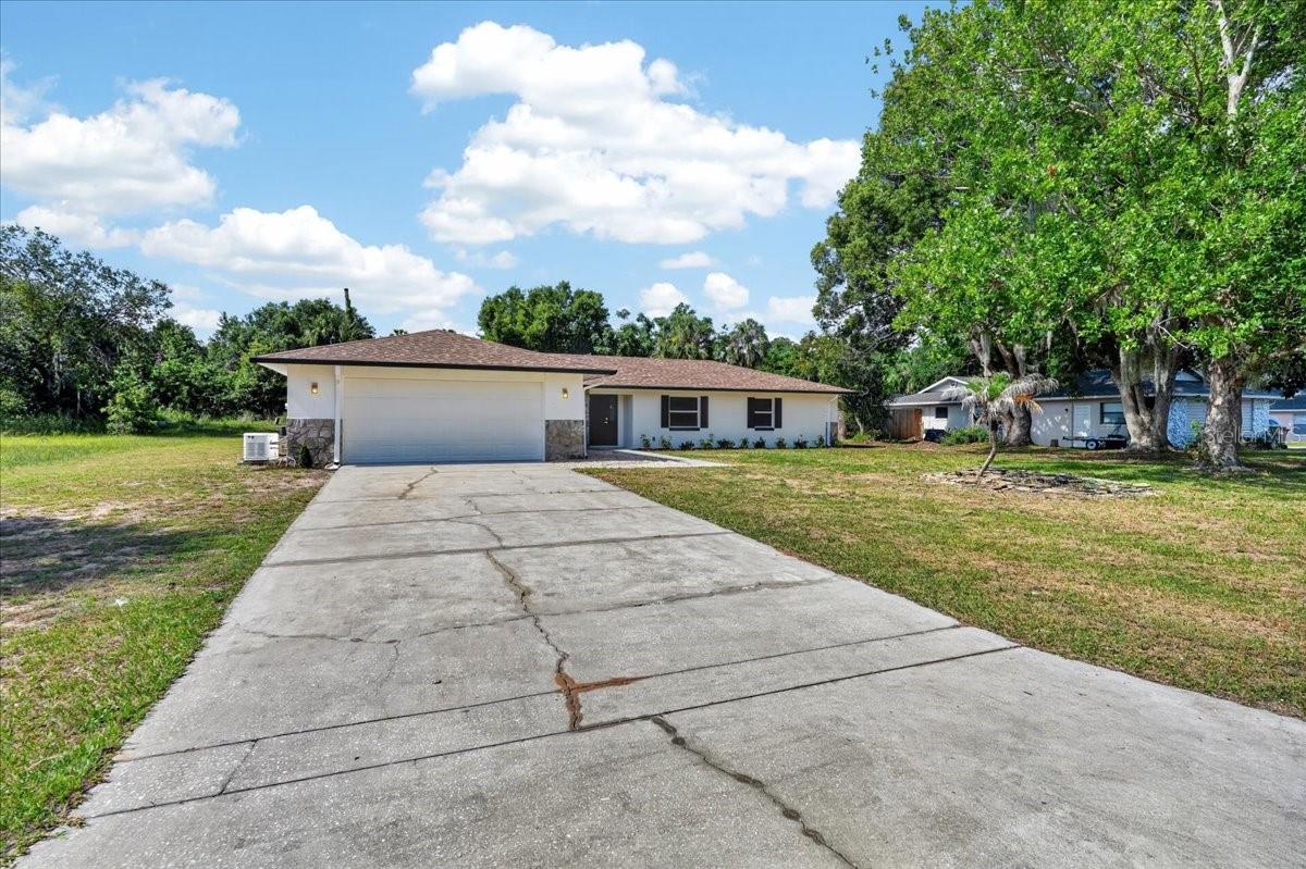 MOCKINGBIRD MANORS - Residential