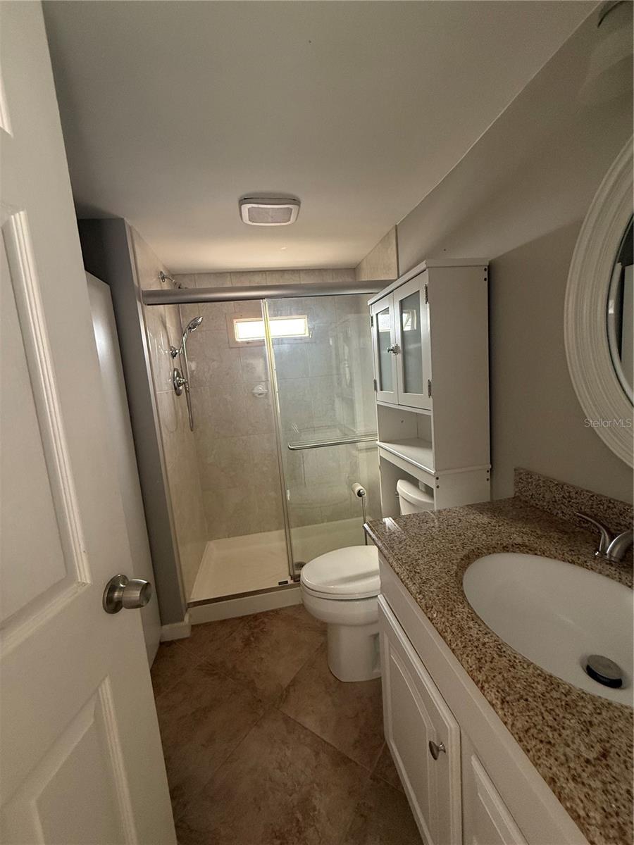 COUNTRY CLUB ESTATES - Residential