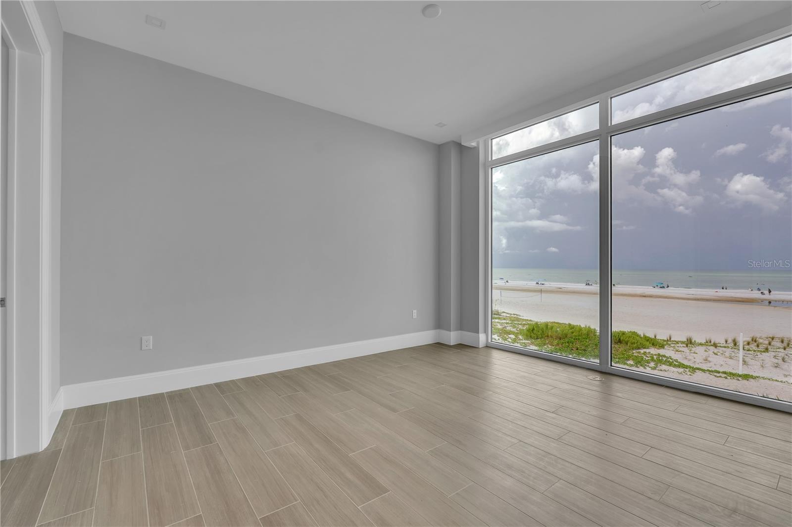 SUNSET BEACH - Residential