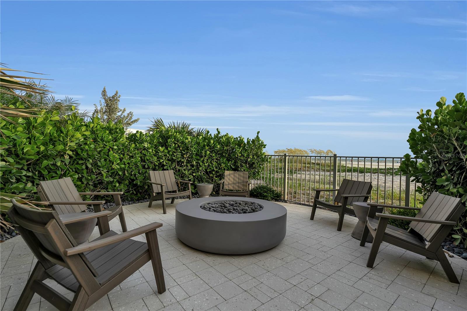 SUNSET BEACH - Residential
