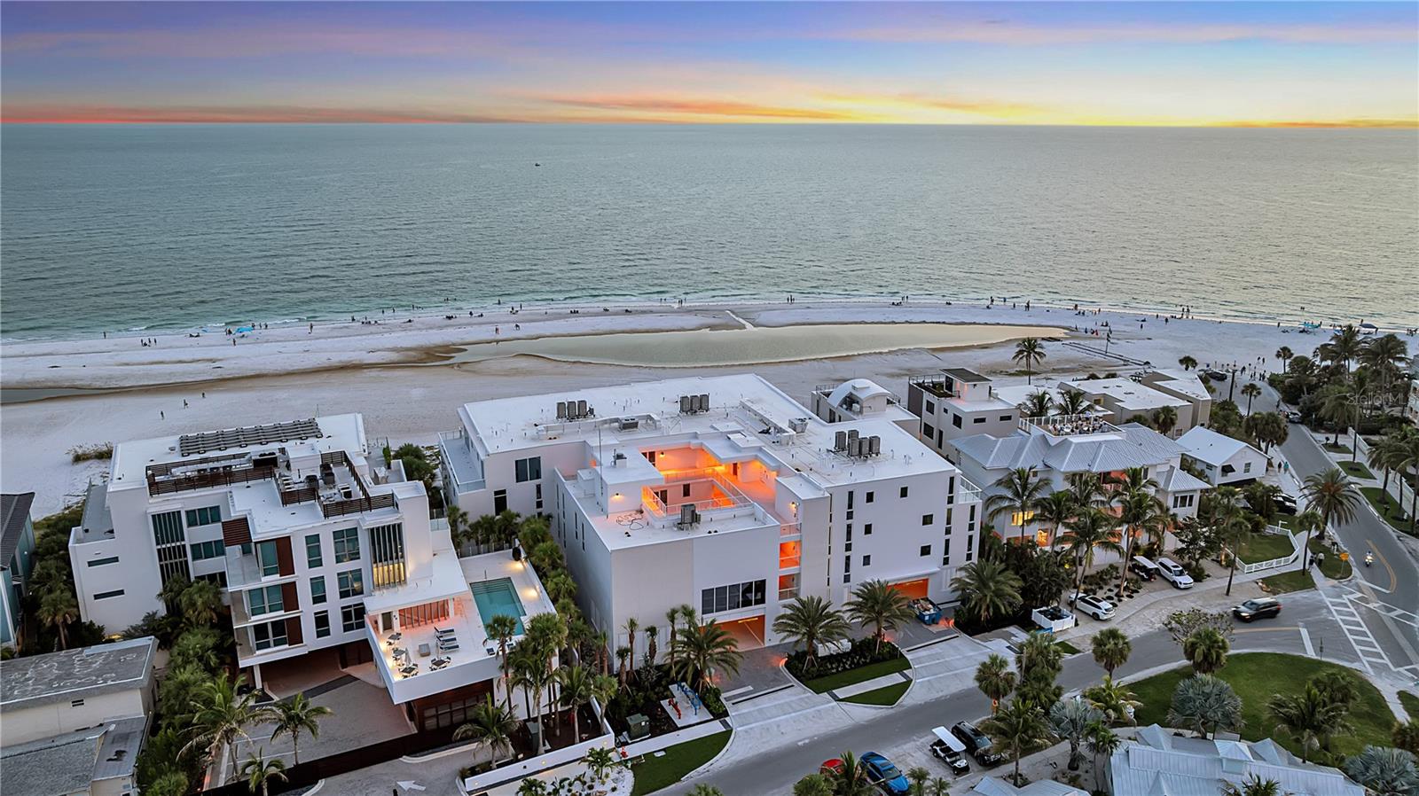 SUNSET BEACH - Residential