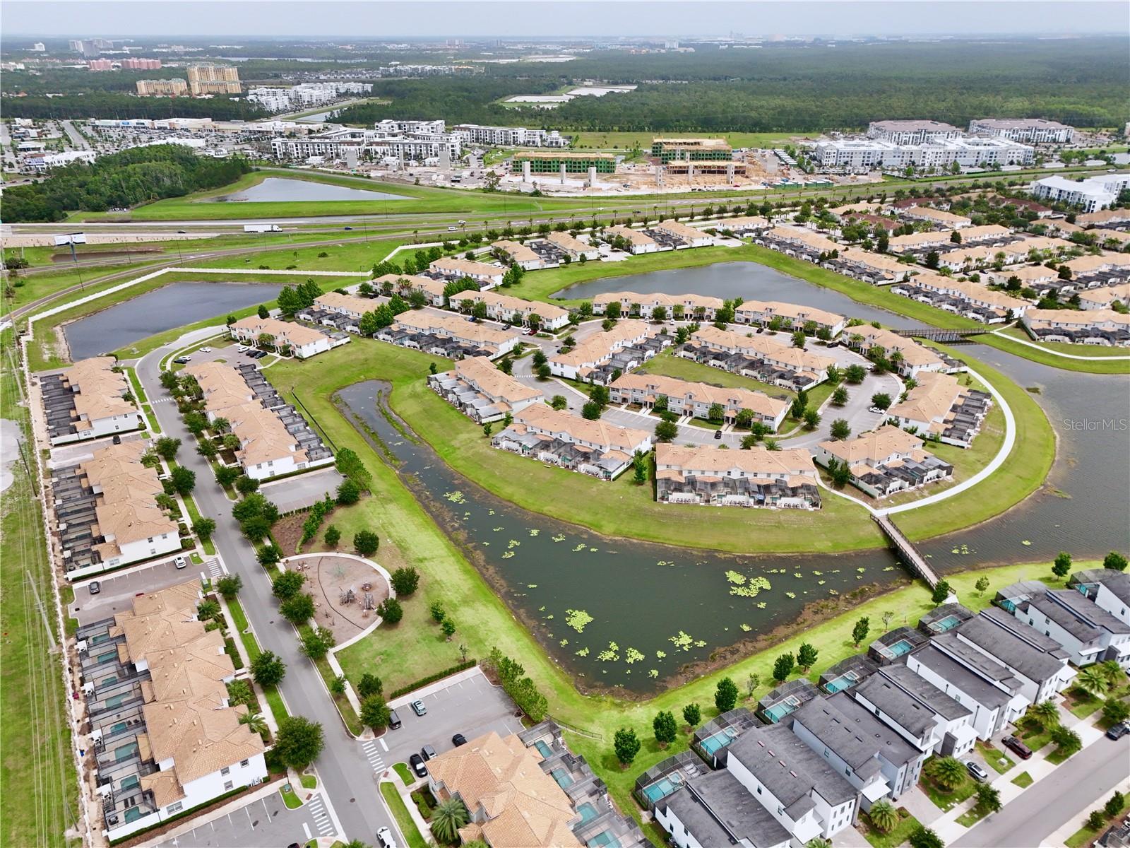 STOREY LAKE - Residential
