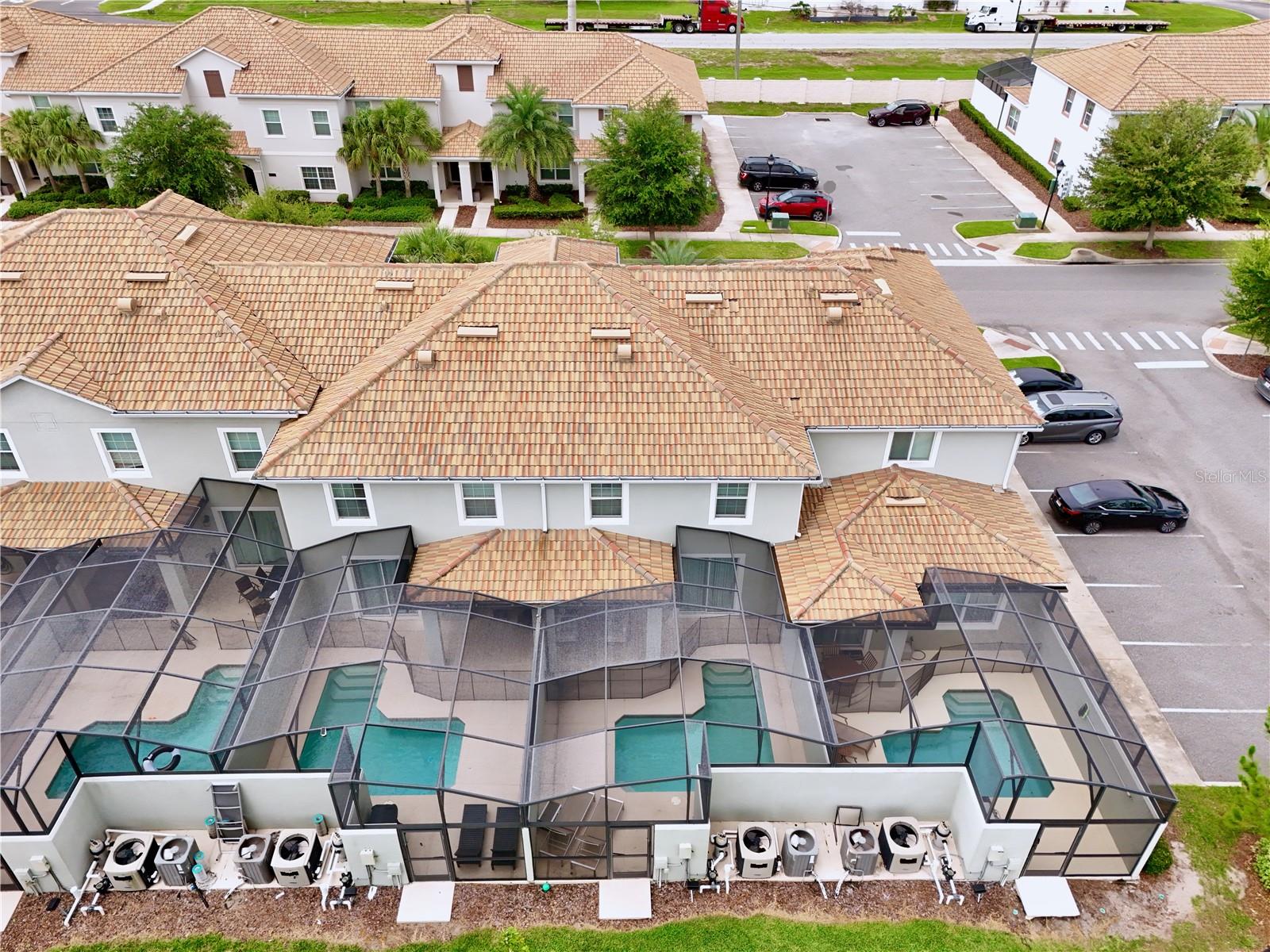 STOREY LAKE - Residential