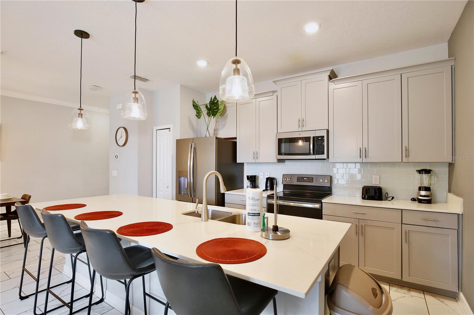 STOREY LAKE - Residential