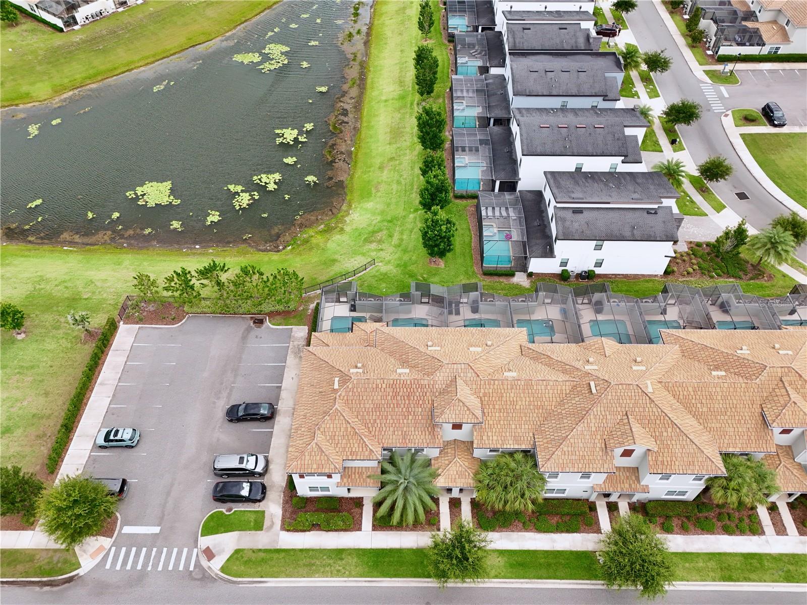 STOREY LAKE - Residential