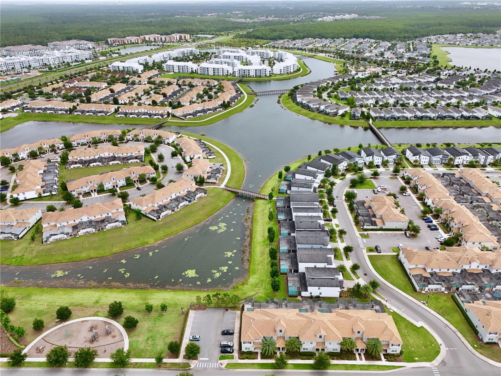 STOREY LAKE - Residential
