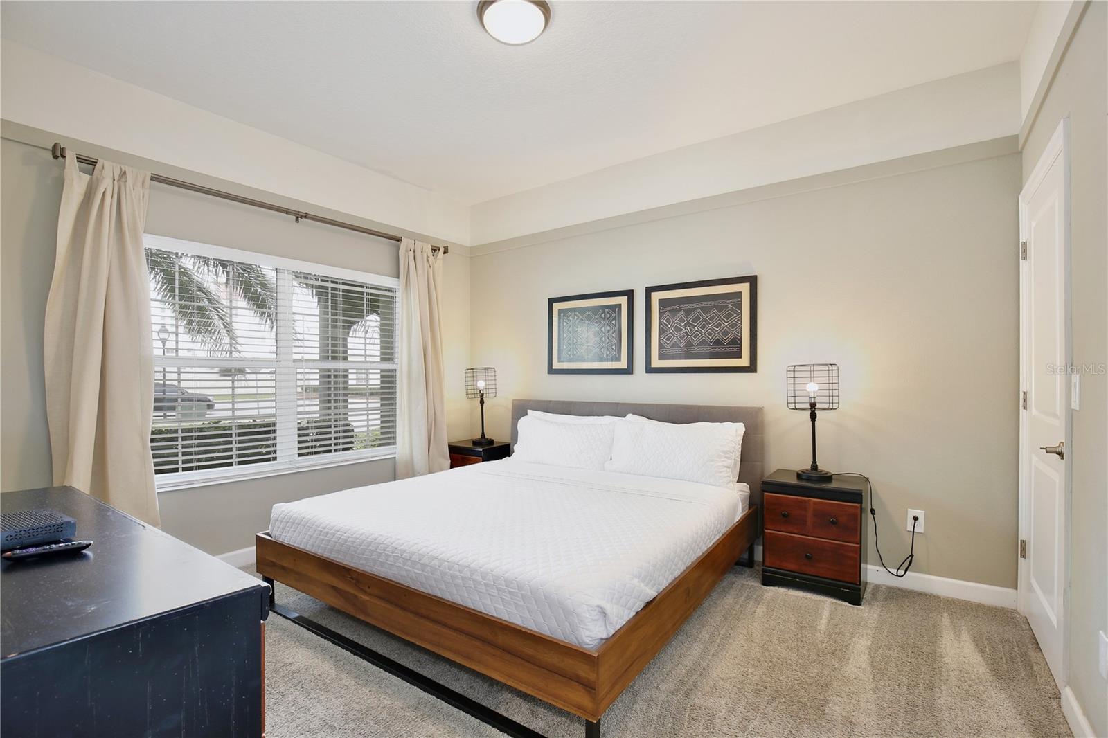 STOREY LAKE - Residential