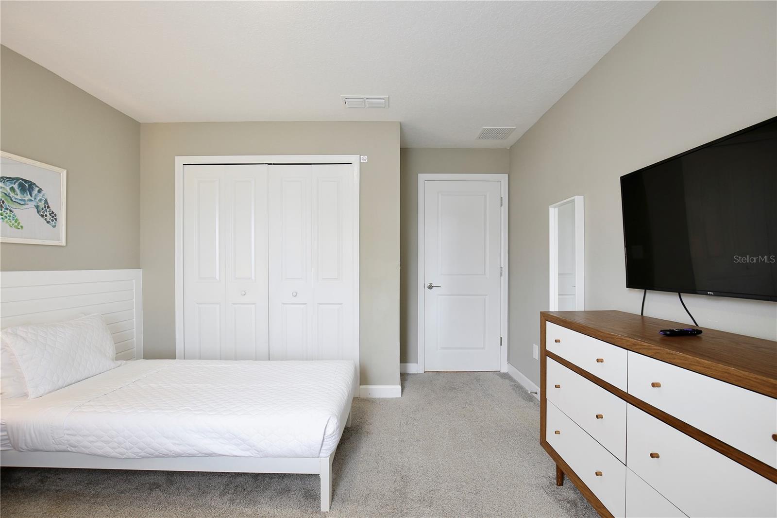 STOREY LAKE - Residential