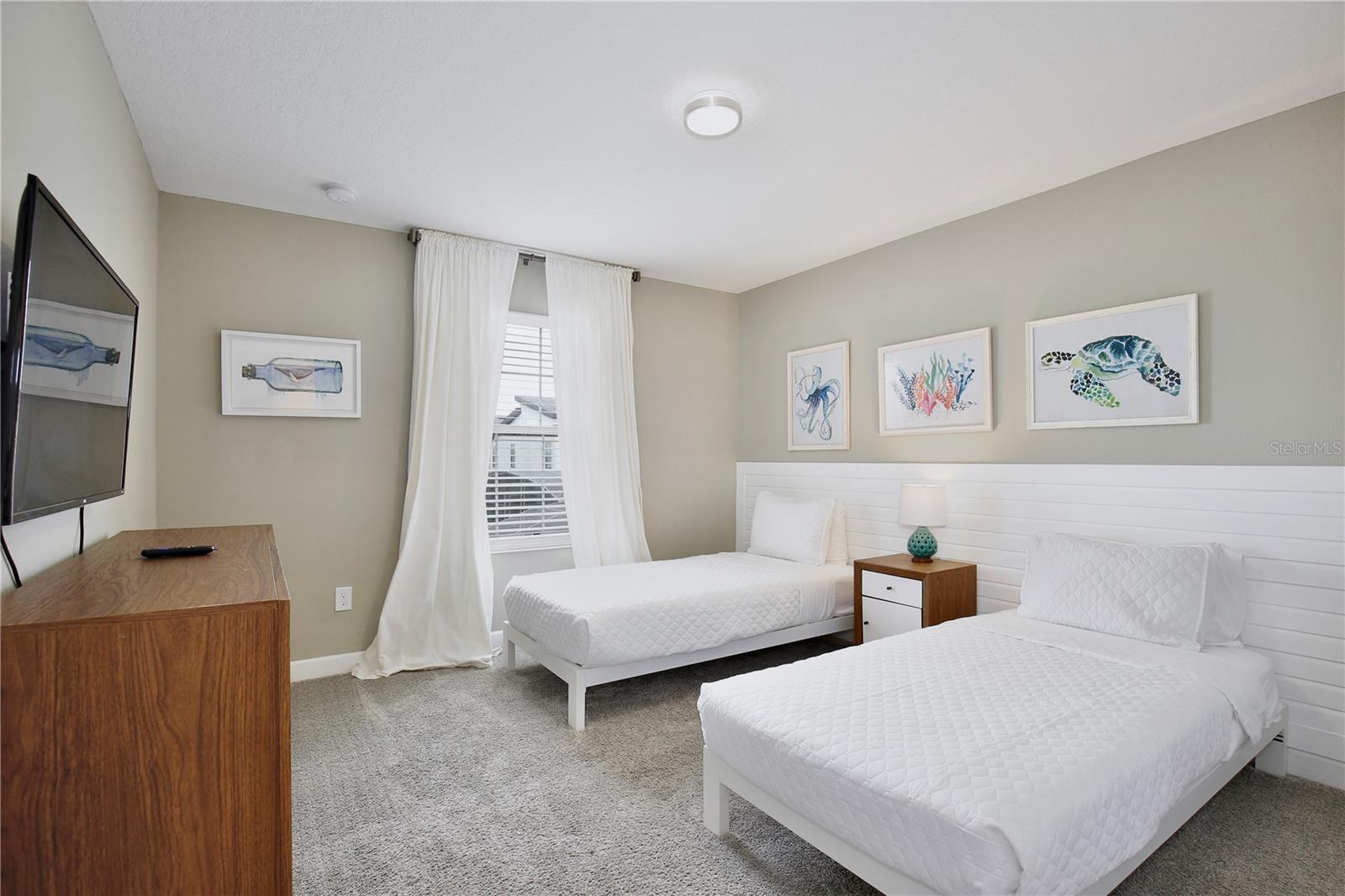 STOREY LAKE - Residential