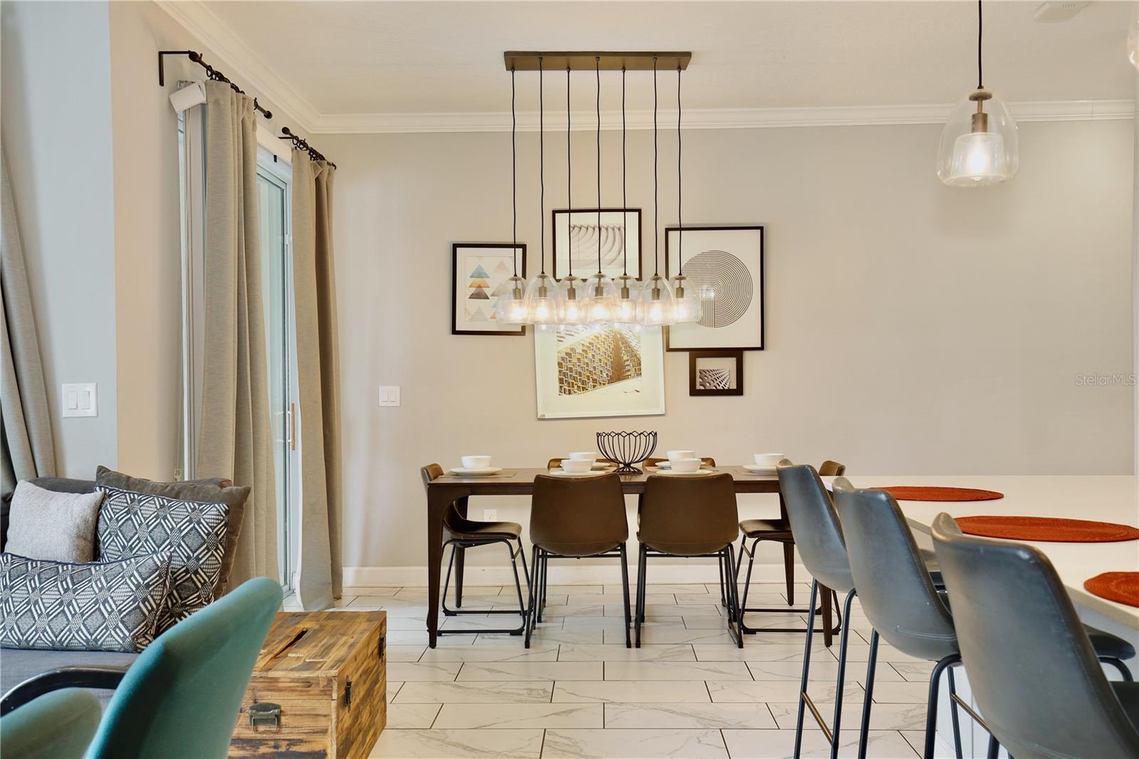 STOREY LAKE - Residential