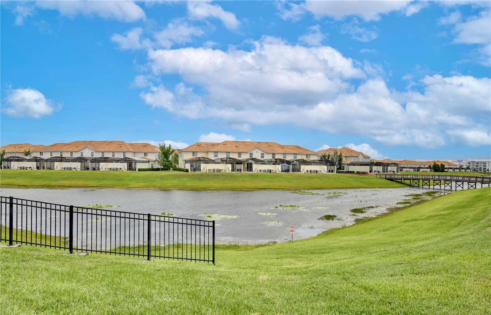 STOREY LAKE - Residential