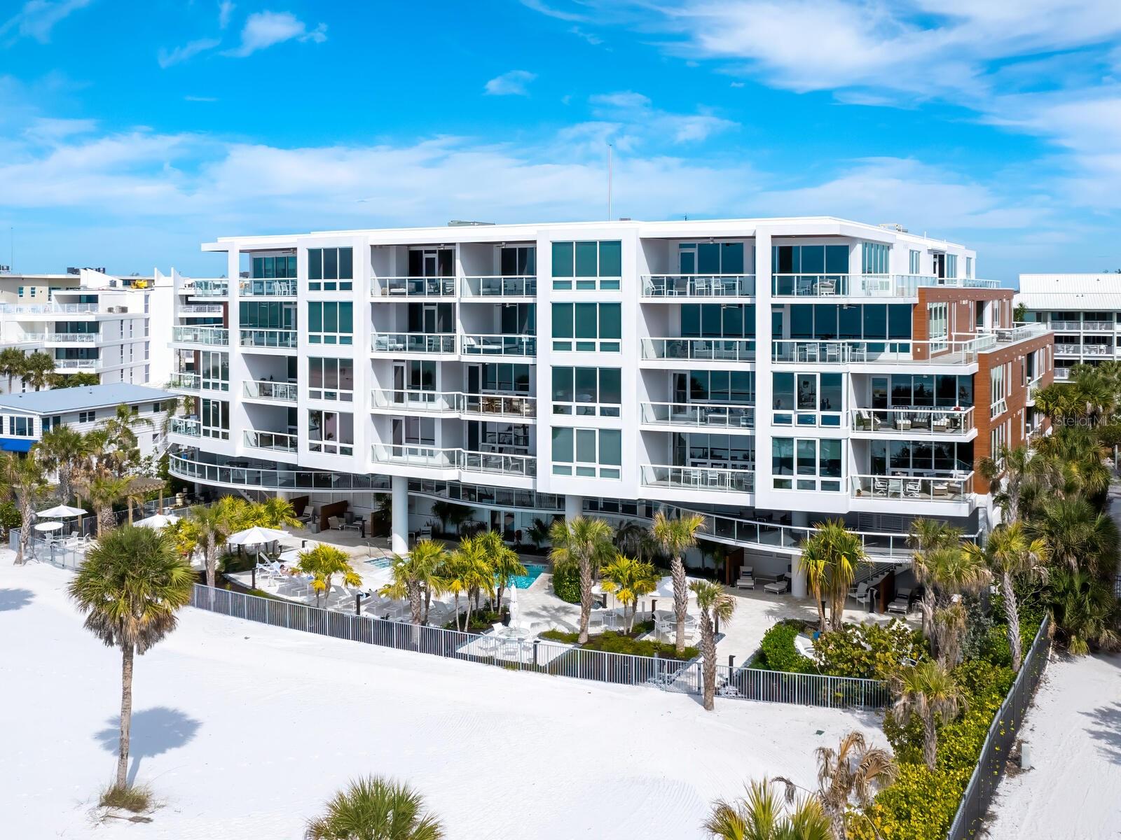 TEN35 SEASIDE - Residential