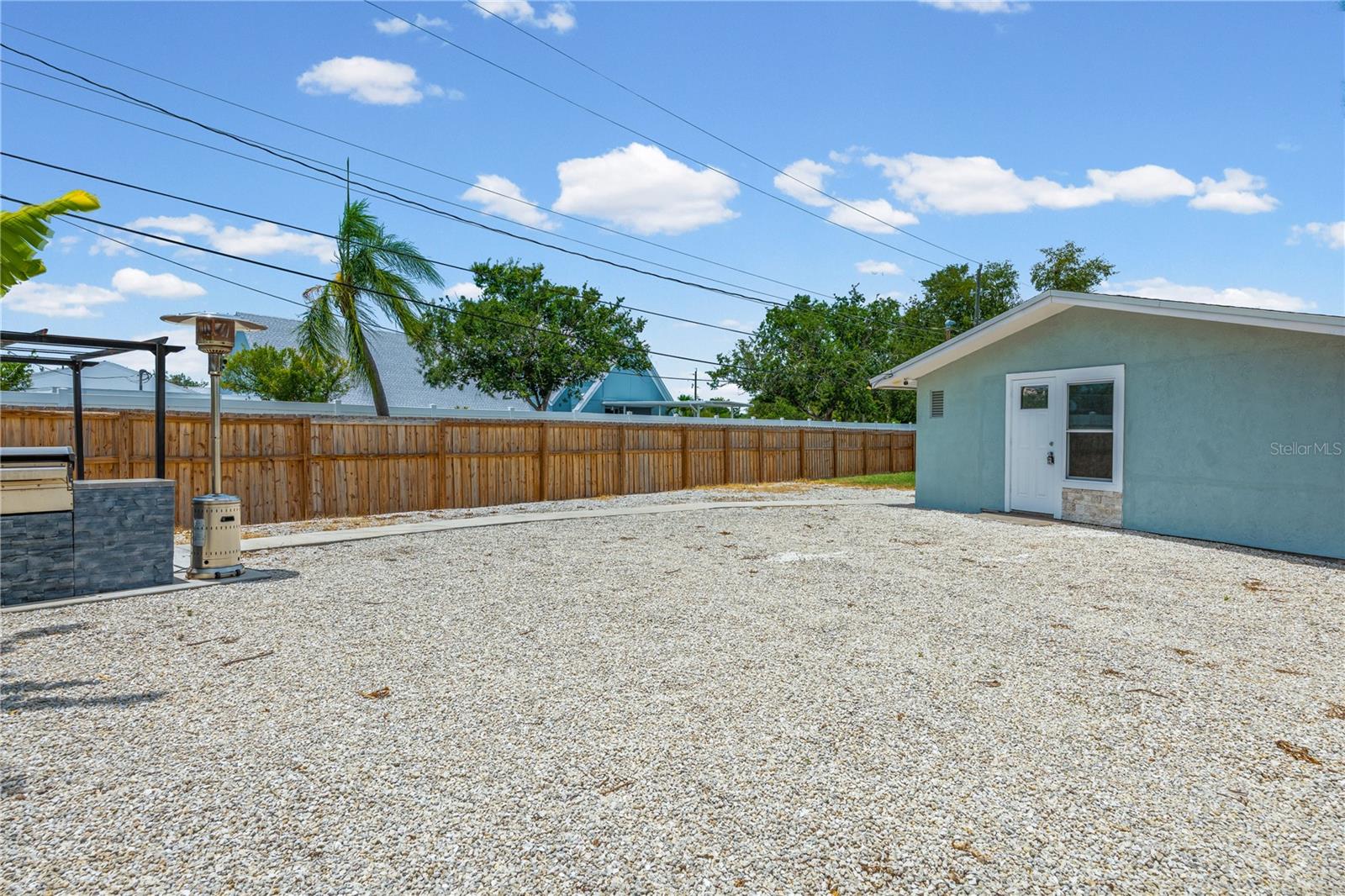 FLORILAND PARK - Residential