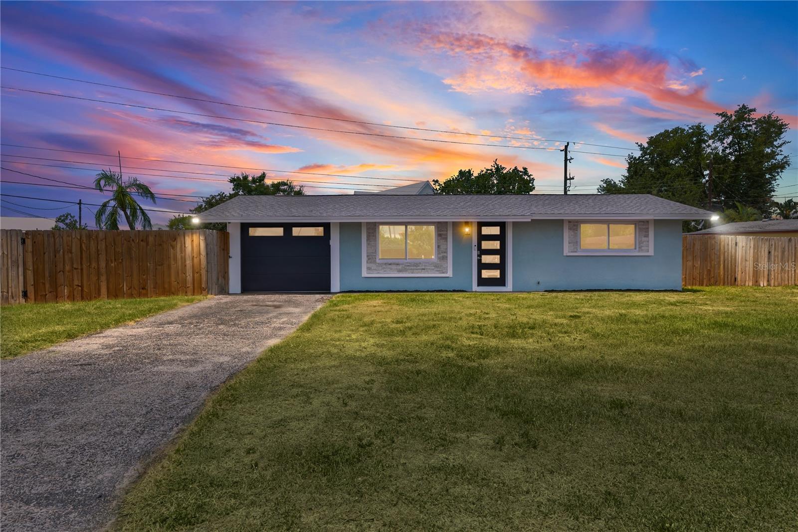 FLORILAND PARK - Residential