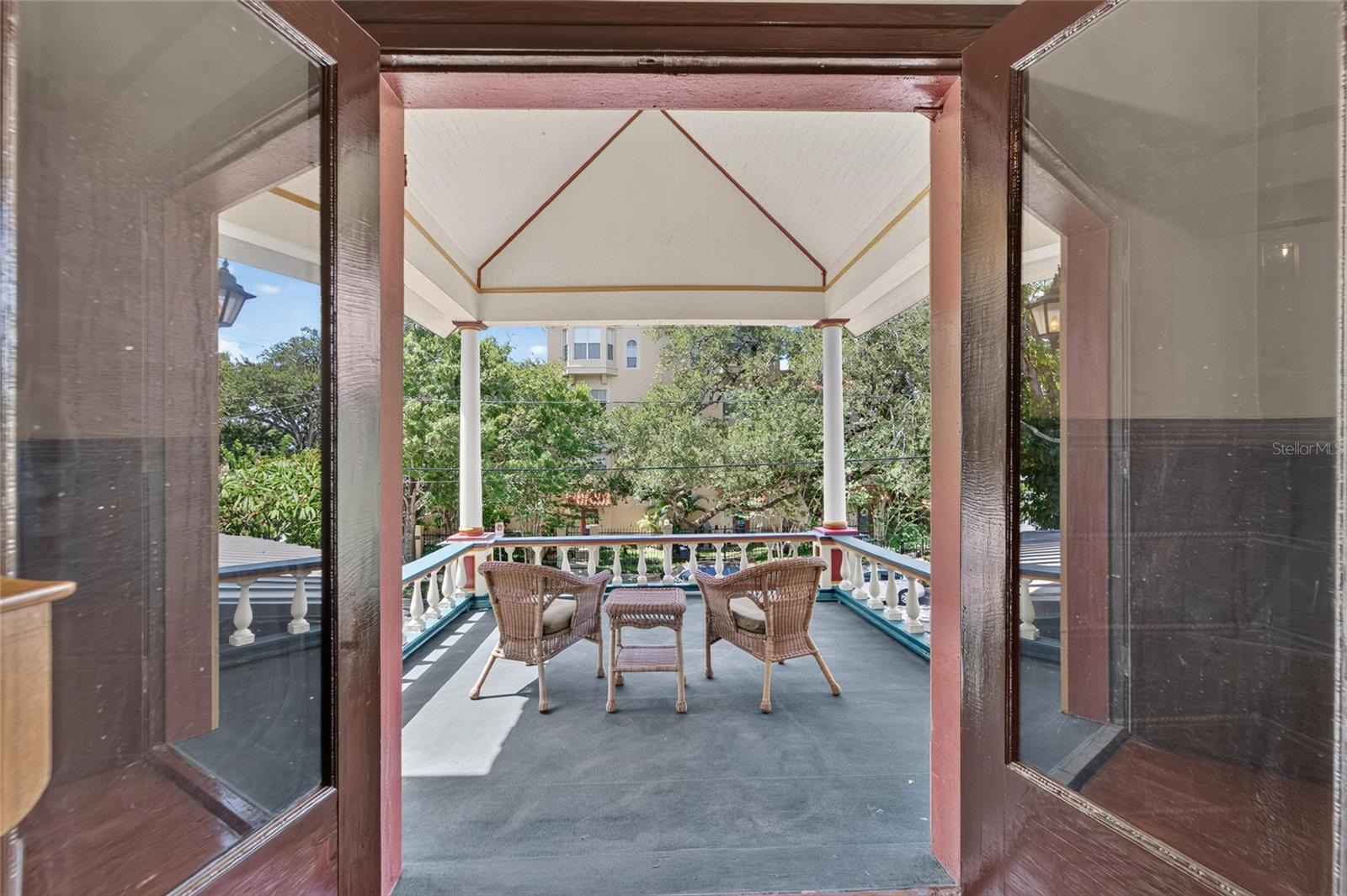 CREST VIEW - Residential